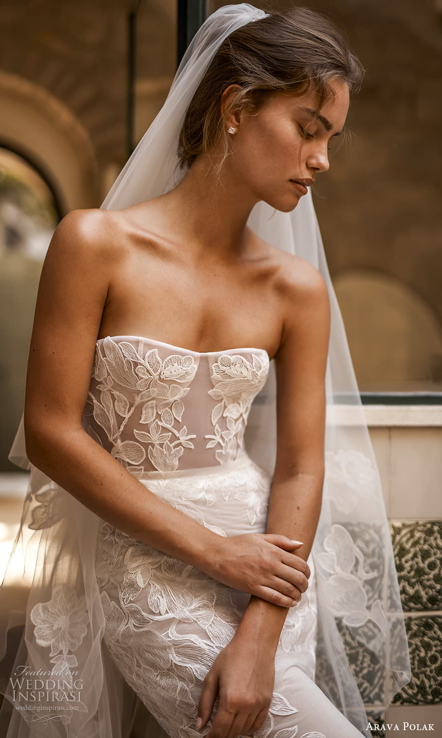 arava polak fall 2023 bridal strapless sweetheart neckline sheath wedding dress chapel train (6) mv arava polak fall 2023 bridal strapless sweetheart neckline sheath wedding dress chapel train (6) mv