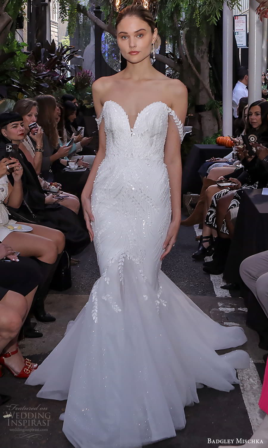 badgley mischka 2023 bridal off shoulder strap swag sleeve sweetheart neckline embellished fit flare mermaid wedding dress chapel train (7) mv badgley mischka 2023 bridal off shoulder strap swag sleeve sweetheart neckline embellished fit flare mermaid wedding dress chapel train (7) mv