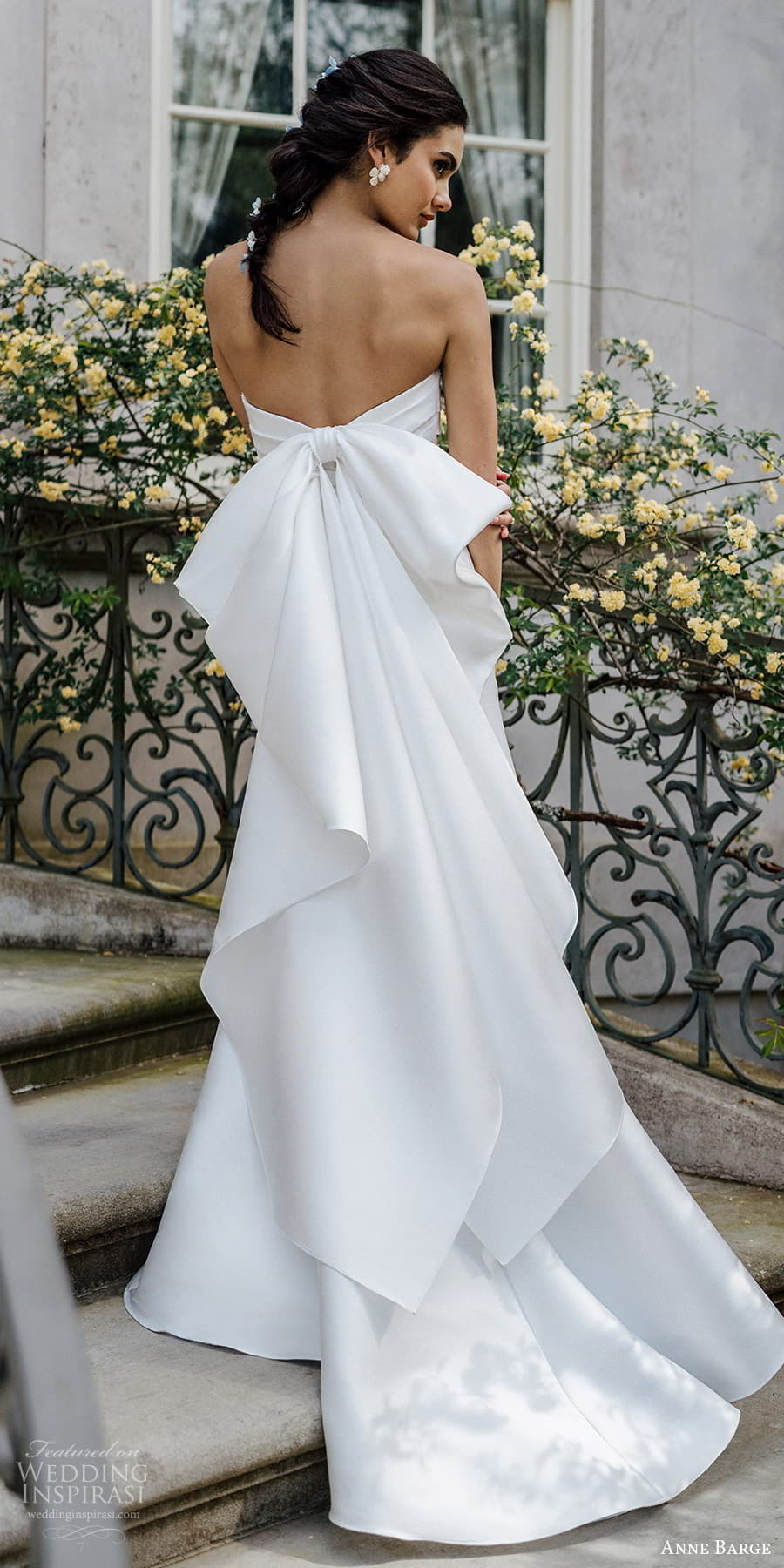 anne barge spring 2024 bridal strapless sweetheart neckline ruched bodice clean minimalist fit flare a line wedding dress chapel train (8) bv anne barge spring 2024 bridal strapless sweetheart neckline ruched bodice clean minimalist fit flare a line wedding dress chapel train (8) bv