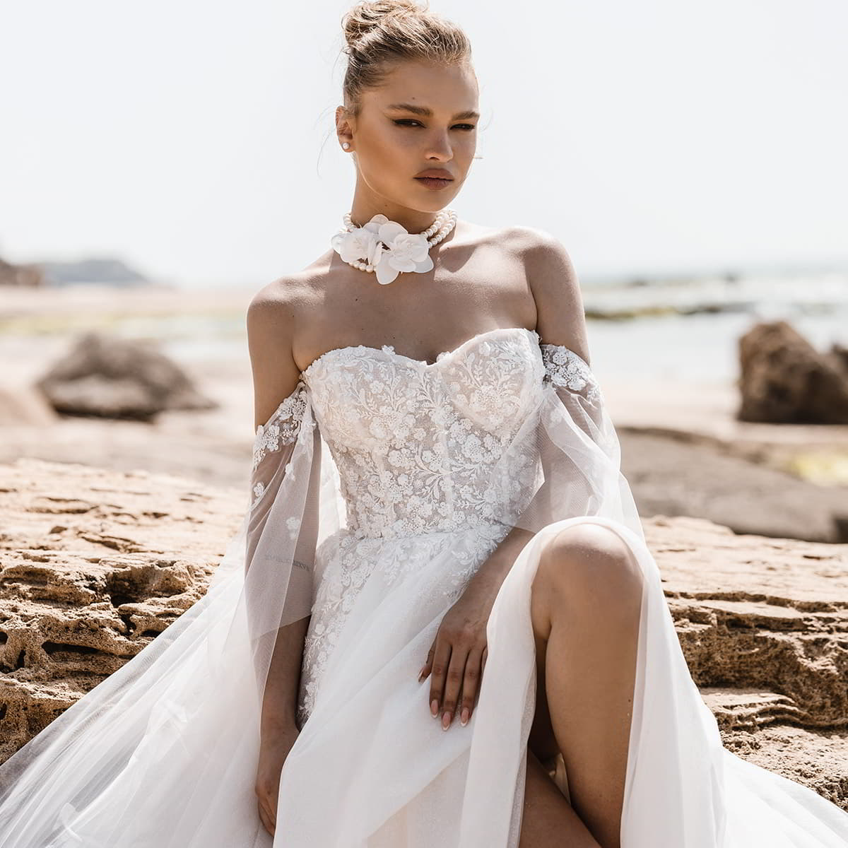 yaniv persy 2024 destinations bridal collection featured on wedding inspirasi yaniv persy 2024 destinations bridal thumbnail