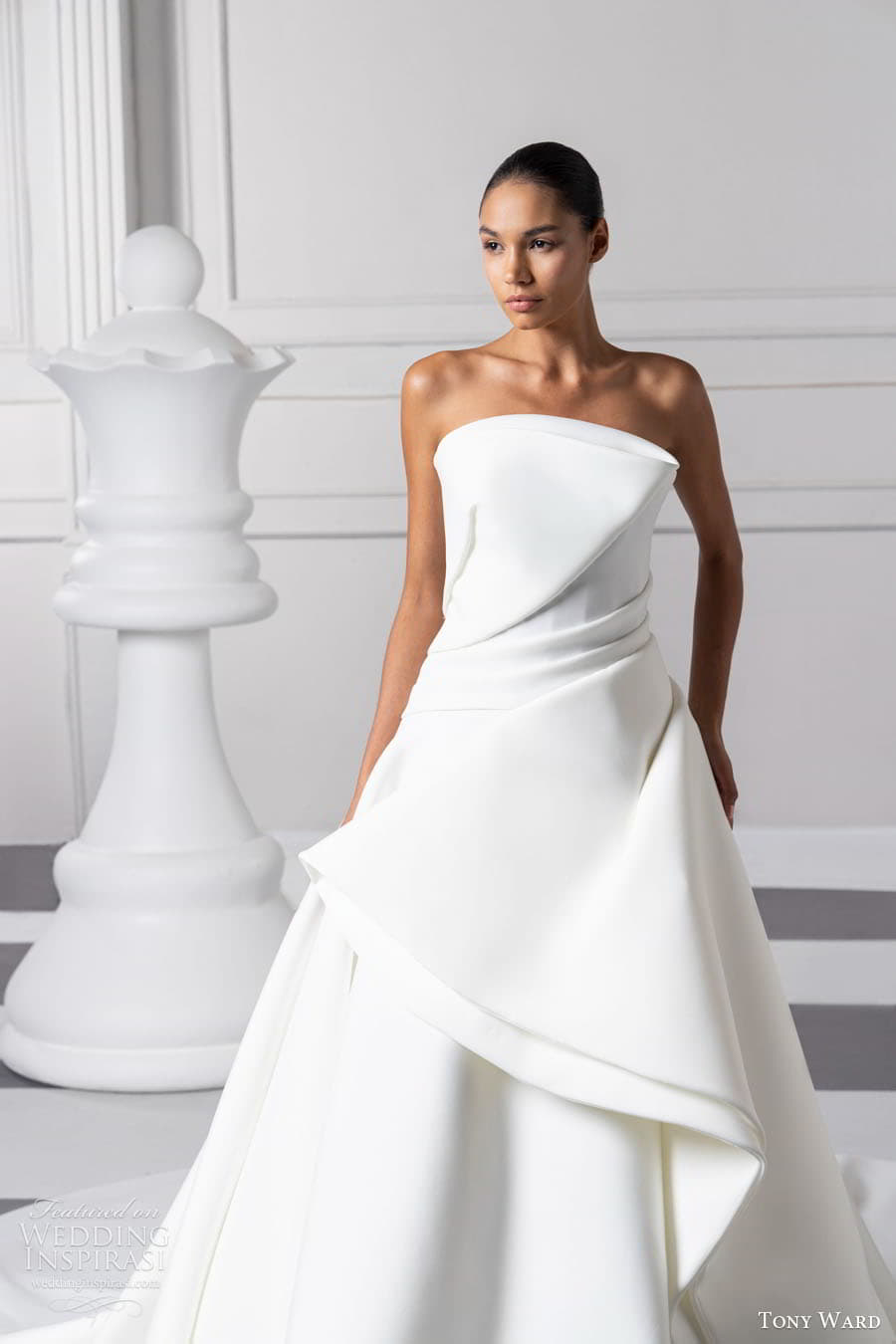 tony ward fall 2024 bridal strapless crumbcatcher neckline clean minimalist a line ball gown wedding dress chapel train (12) zv tony ward fall 2024 bridal strapless crumbcatcher neckline clean minimalist a line ball gown wedding dress chapel train (12) zv