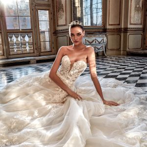 pronovias 2024 privee bridal collection featured on wedding inspirasi thumbnail